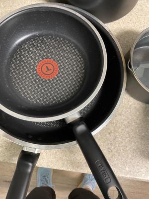 Like new T-Fal Heat Mastery pots/pans