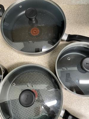 Like new T-Fal Heat Mastery pots/pans