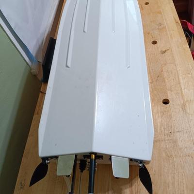 LOT 4: Pro Boat Sonicwake V2 36" Deep-V RC Boat (for parts)