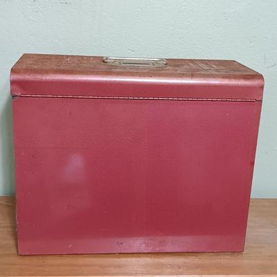 LOT 7: Vintage Acorn Chicago Tool Box with Small Anvil Vice & More