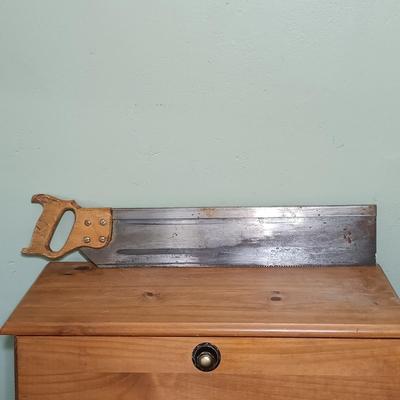 LOT 7: Vintage Acorn Chicago Tool Box with Small Anvil Vice & More