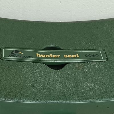 LOT 10: Vintage Military Folding Shovels, Woodstream Hunter Seat, Carton 4x30 Binoculars & More