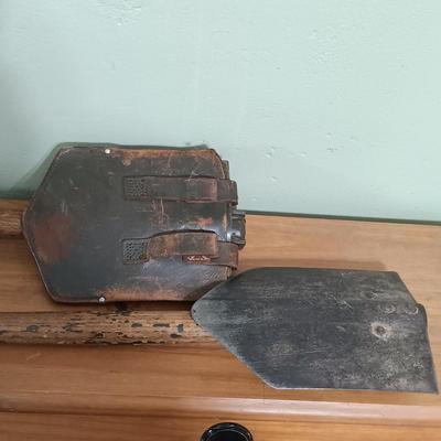 LOT 10: Vintage Military Folding Shovels, Woodstream Hunter Seat, Carton 4x30 Binoculars & More