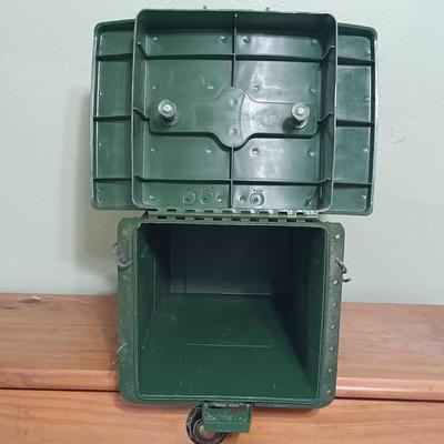 LOT 10: Vintage Military Folding Shovels, Woodstream Hunter Seat, Carton 4x30 Binoculars & More