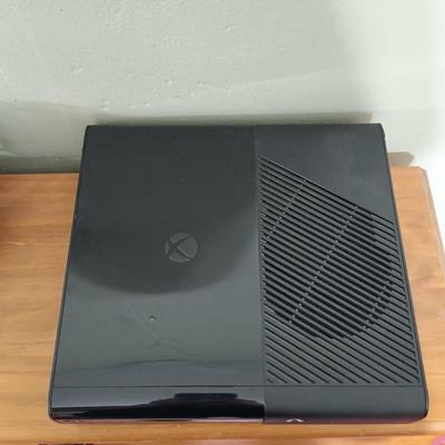 LOT 11: XBox 360 E Console with Controllers & More