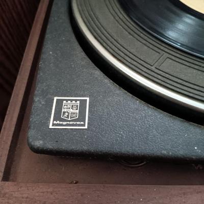 LOT 12: Magnavox Stereo/Record Player Octagon Side Table