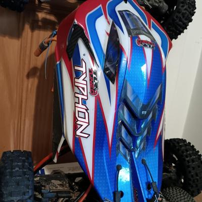 LOT 17: Arrma Typhon TLR and Arrma Typhon 6S (for parts) with NanoSport RC Set and RC Accessories