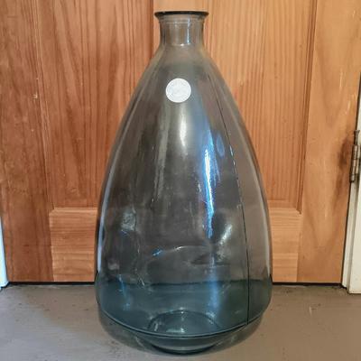 LOT 20: Vidrios San Miguel Spanish 100% Recycled Glass Jug