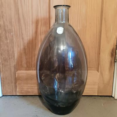 LOT 21: Vidrios San Miguel Spanish 100% Recycled Glass Jug