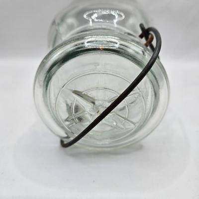 LOT 31: Vintage Atlas, Ball, and Banner Canning Jars