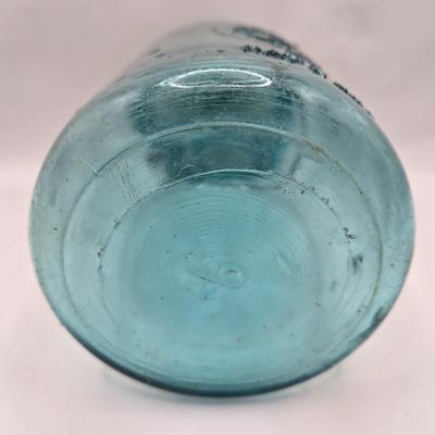 LOT 31: Vintage Atlas, Ball, and Banner Canning Jars