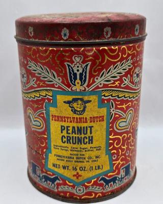 LOT 40: Vintage American Family Kitchen Scale, Androck Flour Sifter, Pennsylvania Dutch Peanut Crunch Tin & More
