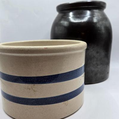 LOT 46: Vintage Robinson Ransbottom, Roseville Ohio 1qt. Blue Stripped Crock/Jar along with a Brown Glazed Crock