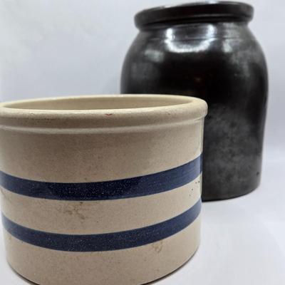 LOT 46: Vintage Robinson Ransbottom, Roseville Ohio 1qt. Blue Stripped Crock/Jar along with a Brown Glazed Crock