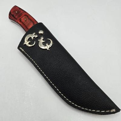 LOT 50: Damascus Steel Hunting Knife