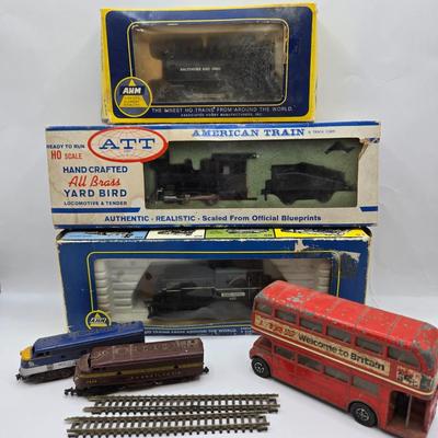 LOT 113: Vintage Toy Trains and More