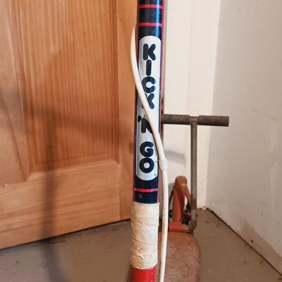 LOT 140: Vintage Honda Kick 'N Go Child's Scooter