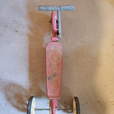 LOT 140: Vintage Honda Kick 'N Go Child's Scooter