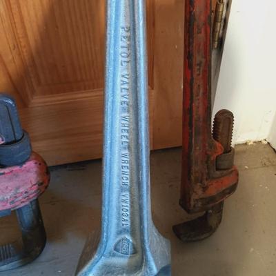 LOT 142: Ridgid 48" Wrench, Reed 36" Wrench, Gearench Valve Wheel Wrench & Ridgid 24" Wrench