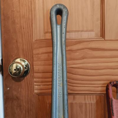LOT 142: Ridgid 48" Wrench, Reed 36" Wrench, Gearench Valve Wheel Wrench & Ridgid 24" Wrench