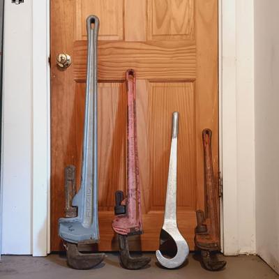 LOT 142: Ridgid 48" Wrench, Reed 36" Wrench, Gearench Valve Wheel Wrench & Ridgid 24" Wrench