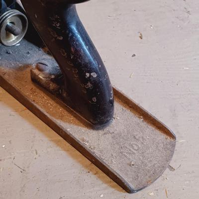 LOT 143: Collection of Vintage Tools