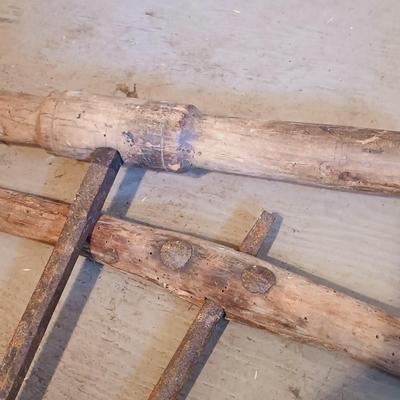 LOT 143: Collection of Vintage Tools