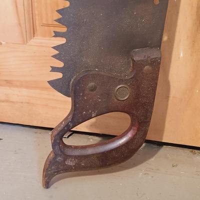 LOT 143: Collection of Vintage Tools