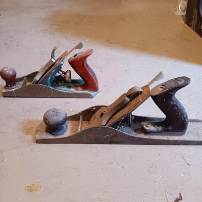 LOT 143: Collection of Vintage Tools