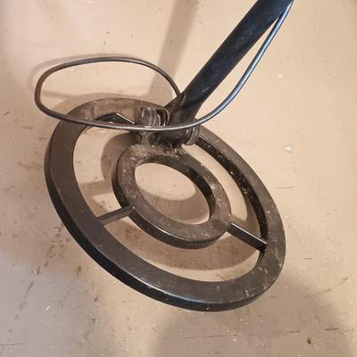 LOT 146: Bounty Hunter Tracker IV Metal Detector
