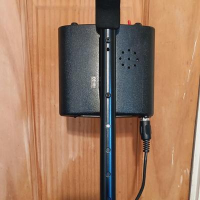 LOT 146: Bounty Hunter Tracker IV Metal Detector