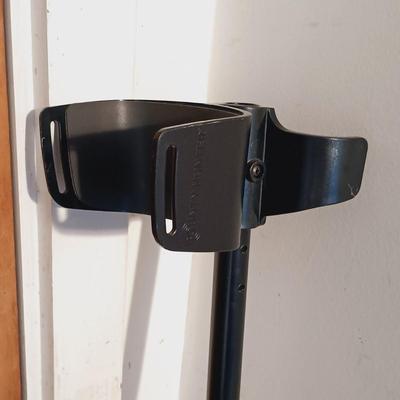 LOT 146: Bounty Hunter Tracker IV Metal Detector