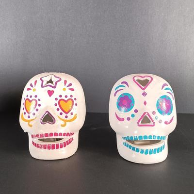 LOT 150: Skull and Fantasy Related Decor