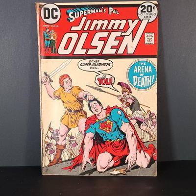 LOT 151: Large Collection of Vintage Comics