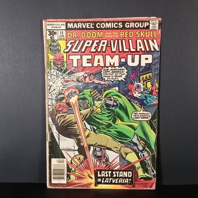 LOT 151: Large Collection of Vintage Comics