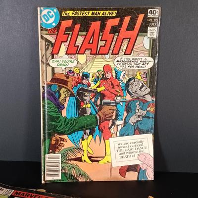 LOT 151: Large Collection of Vintage Comics