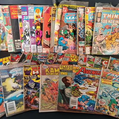 LOT 151: Large Collection of Vintage Comics
