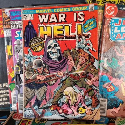 LOT 151: Large Collection of Vintage Comics