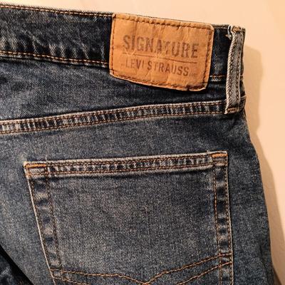 LOT 171: Set of (4) Vintage Jeans- Levi Strauss, Guess & Tommy Hilfiger