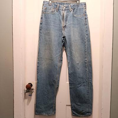 LOT 171: Set of (4) Vintage Jeans- Levi Strauss, Guess & Tommy Hilfiger
