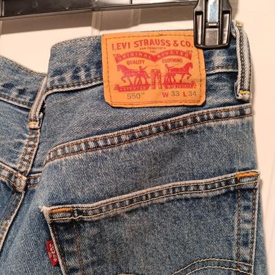 LOT 171: Set of (4) Vintage Jeans- Levi Strauss, Guess & Tommy Hilfiger