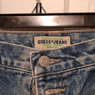 LOT 171: Set of (4) Vintage Jeans- Levi Strauss, Guess & Tommy Hilfiger