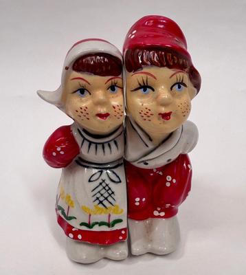 Vintage Ceramic Kissing Dutch Boy & Girl JAPAN Flat Backs to Sit Flat Against Wall