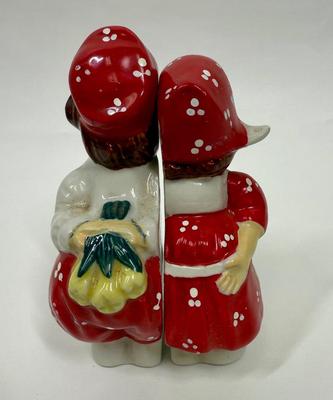 Vintage Ceramic Kissing Dutch Boy & Girl JAPAN Flat Backs to Sit Flat Against Wall
