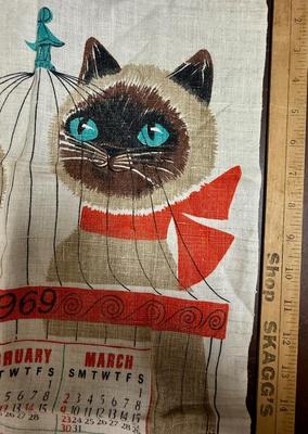 Vintage Linen Tea Towel 1969 VCalendar Siamese Cats
