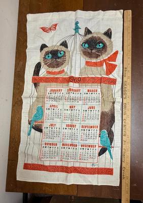 Vintage Linen Tea Towel 1969 VCalendar Siamese Cats