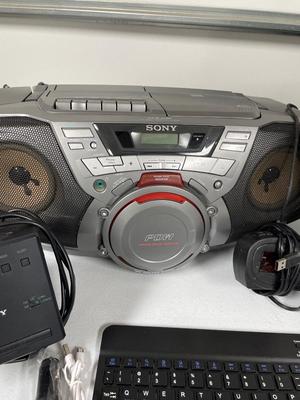 Boombox, TV w/DVD, radio keyboard