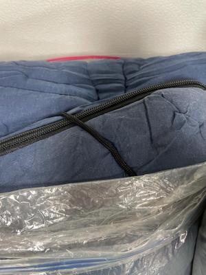 2 sleeping bags and quick pump
