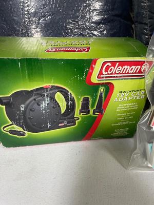 2 sleeping bags and quick pump
