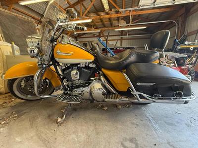 2000 Harley Davidson!!
